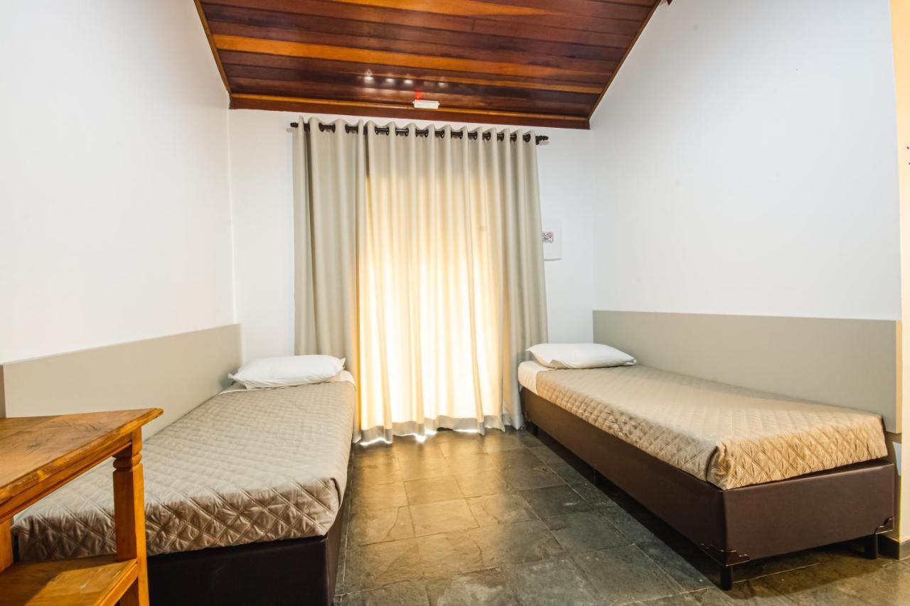 Pousada Il Villaggio Санту-Антониу-ду-Пиньял Экстерьер фото