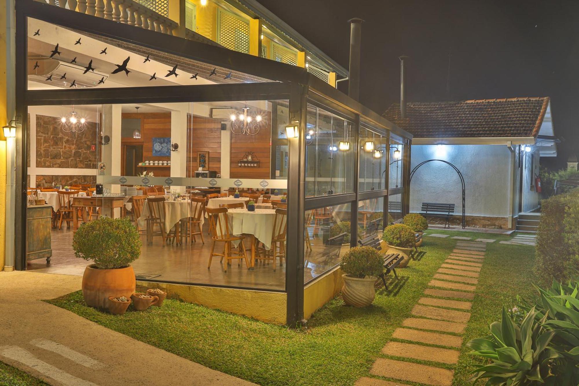 Pousada Il Villaggio Санту-Антониу-ду-Пиньял Экстерьер фото
